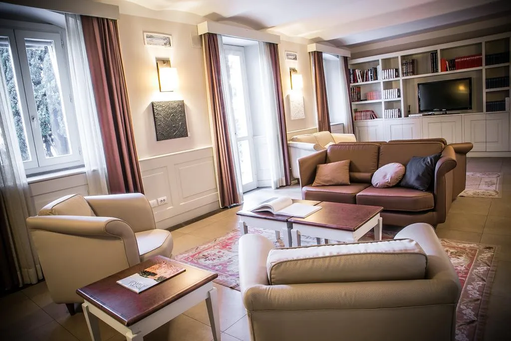 Salottino Villa Giorgia